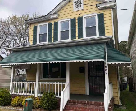 832 Lindenwood Aven
