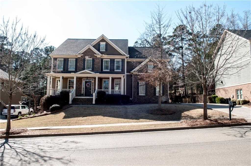 752 Crescent Circle