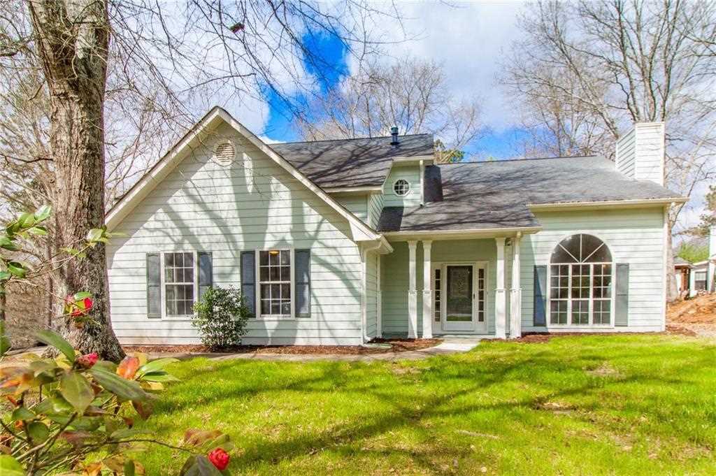 223 Lacey Ln