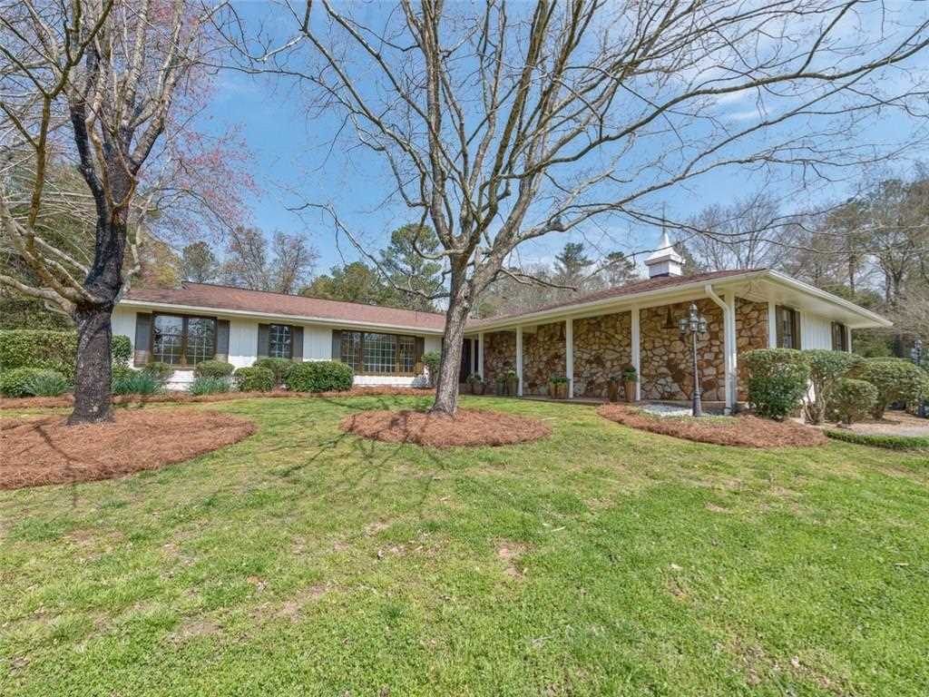 610 Riverside Rd