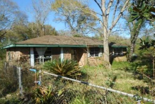 8520 Brown Dr