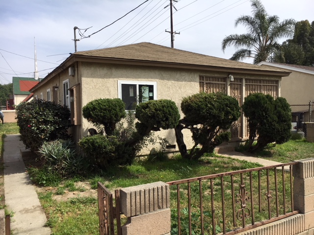 2208 Webster Ave