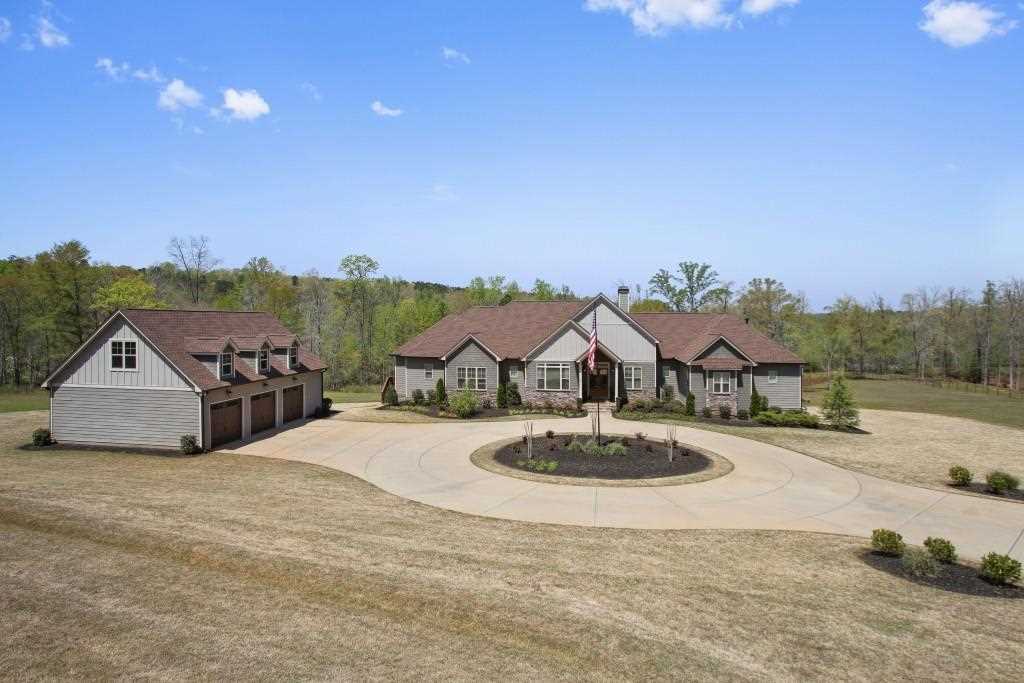 421 Walthall Rd