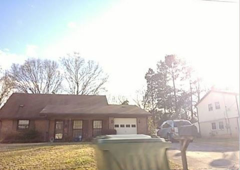 3713 Jamestown Dr NW