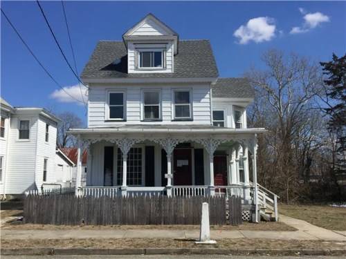 115 S 4th St
