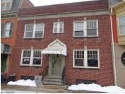 582 W Market St
