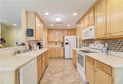 1531 Park Knoll Trl