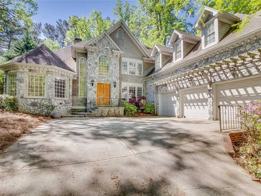 50 Tuxedo Terrace NW