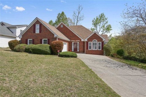 625 Sycamore Glen Ct NW