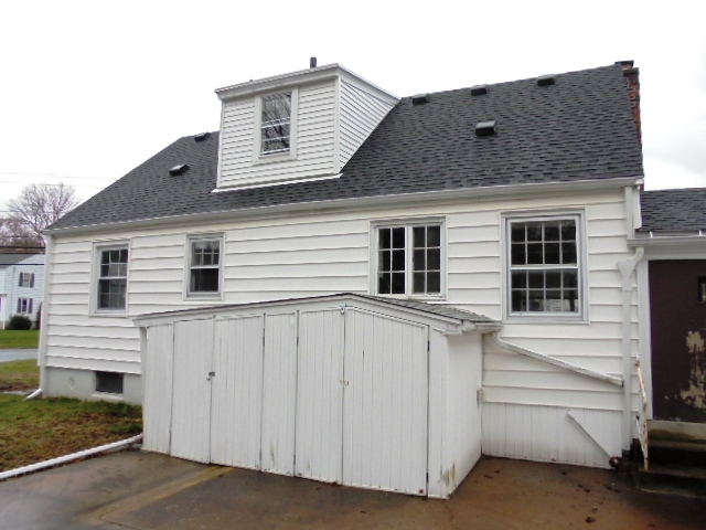 692 Bunker Hill Ave