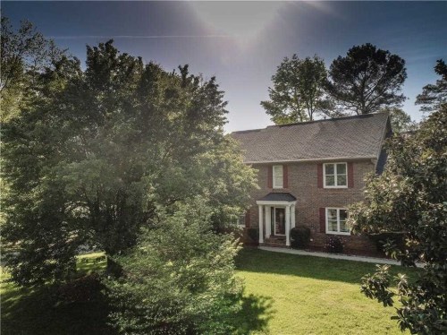 231 Cricket Walk SW