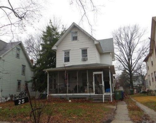 25 Rowland St
