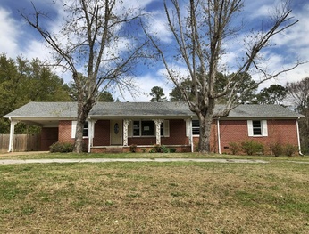 825 Circle Hill Dr
