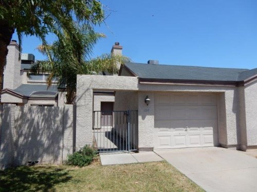 3316 E Aire Libre Ave Uni