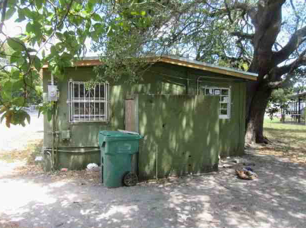 2736 NW 45th St
