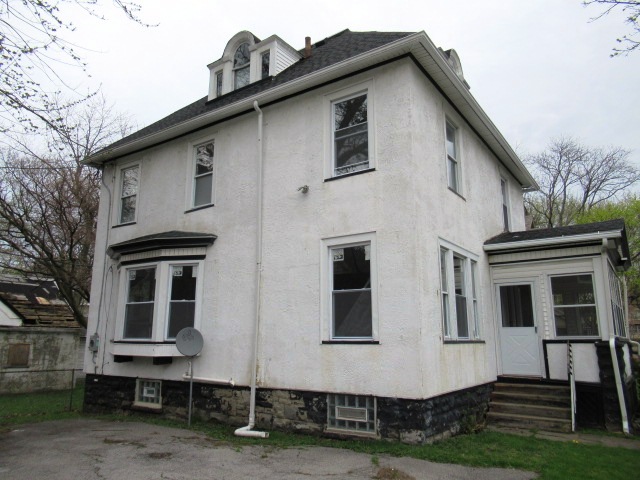 190 Ravine Ave