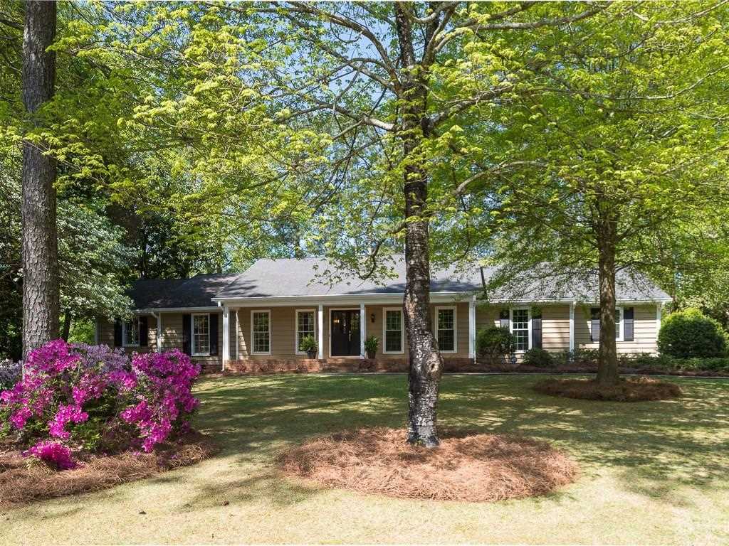 1020 Windsor Trl