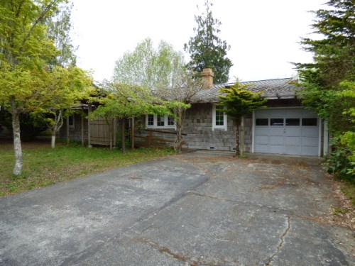 190 Sunland Drive