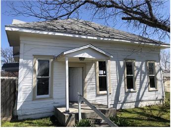 200 N Elm Street