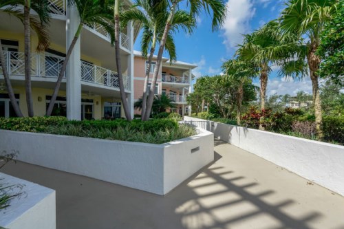 309 E Ocean Ave Unit 106