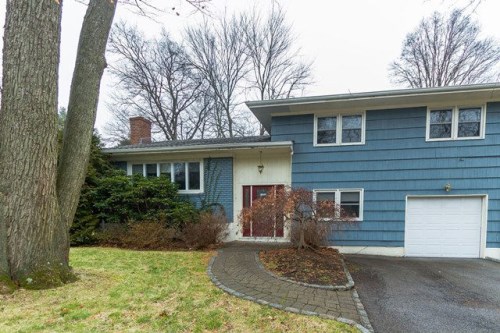 418 Stratton Rd