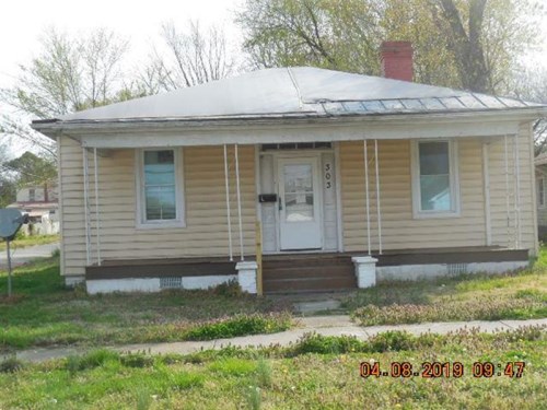 303 SUMMIT STREET