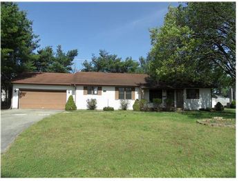 225 Lewis Dr