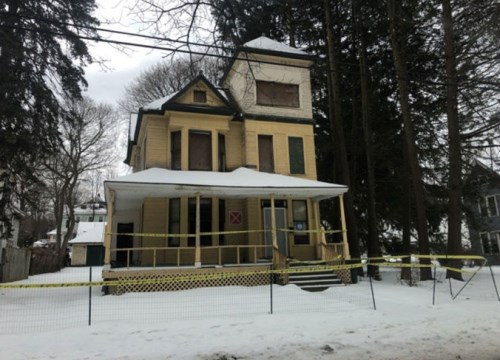 48 Maple Ave