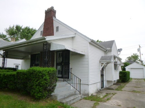 109 E Siebenthaler Ave