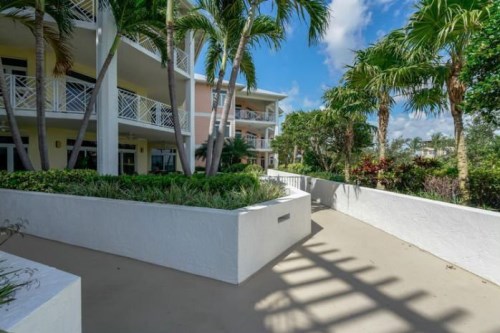 309 E Ocean Ave Unit 106