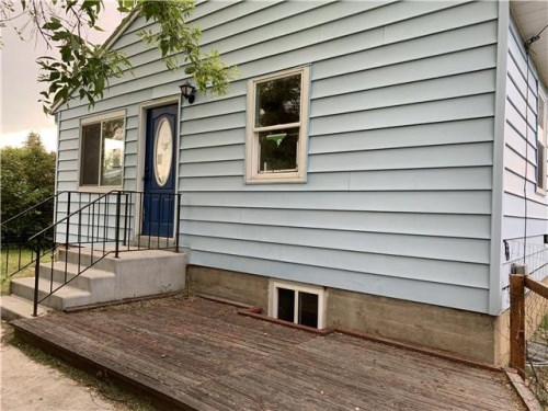 523 9th Ave SW