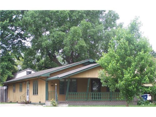 905 N Main St