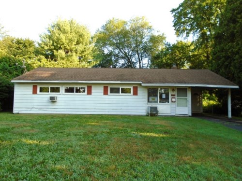 102 Green Manor Ave