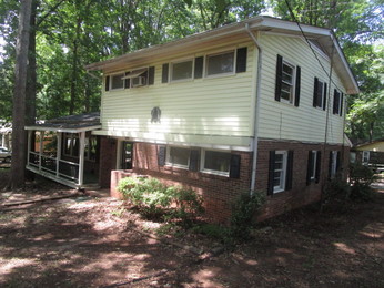 1611 Whitman Pl