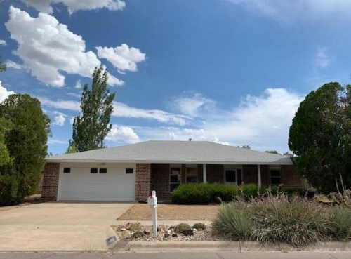 902 E Vista Pkwy