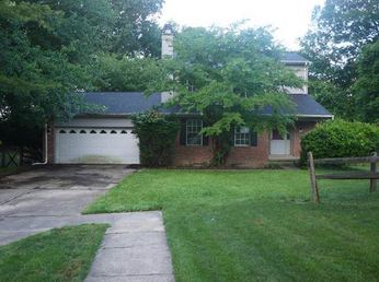 3810 Hebron Ter