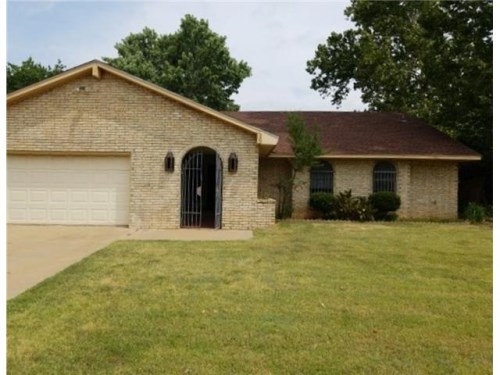 1913 Waverly Dr
