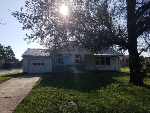110 N Thomas