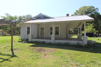 89 Stewart Dr