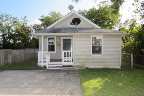 411 W Adams Ave